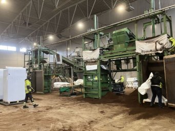 В Силламяэ заработала первая в Эстонии линия по изготовлению древесной шерсти В Силламяэ заработала первая в Эстонии линия по изготовлению древесной шерсти